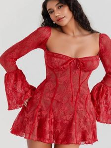 Fitted lace flared long-sleeved dress