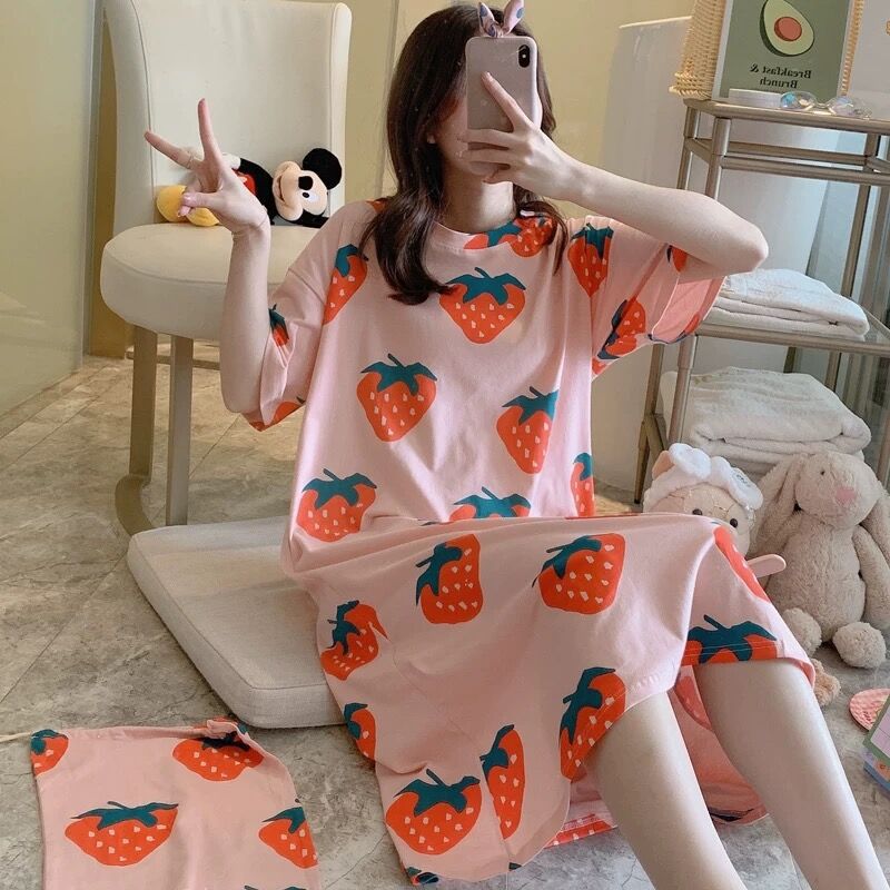 A girl in a sleeping dress with short sleeves