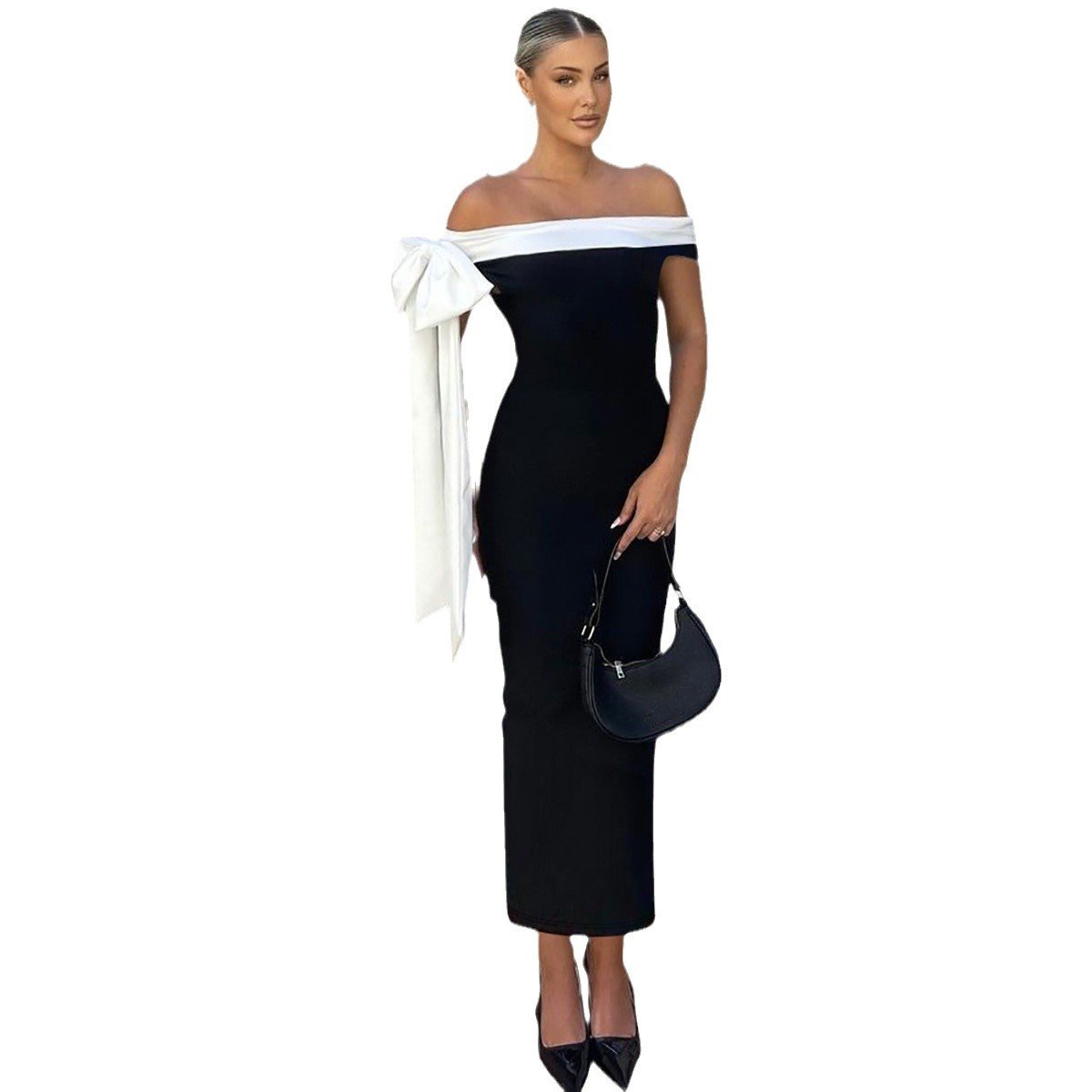 One-shoulder sleeveless figure-hugging dress
