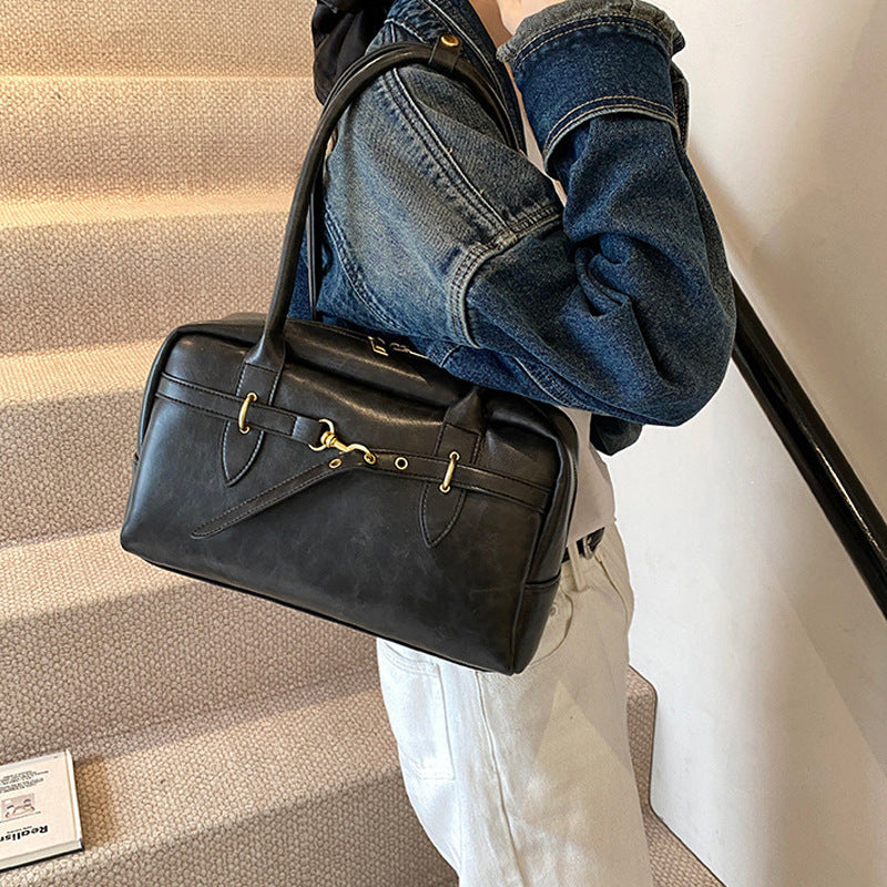 Vintage women's large capacity underarm bag