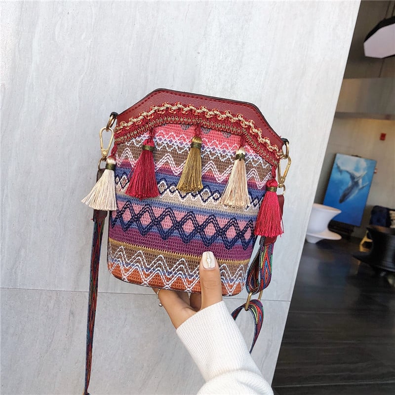 Women's Bag Fashion Women's Bag Shoulder Bag Korean Ethnic Style Tassel Crossbody Small Bag Women's Bucket Bag