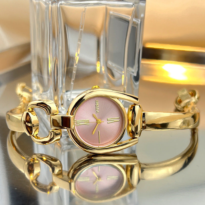 Vintage Button Bracelet Watch Fashion Quartz Women's Wristwatch.