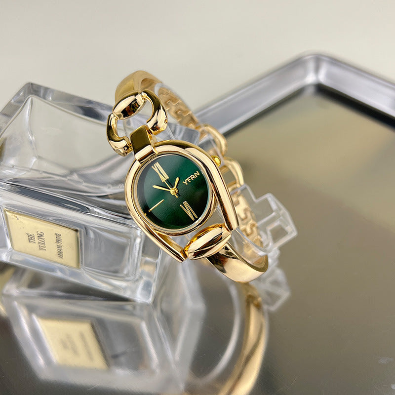 Vintage Button Bracelet Watch Fashion Quartz Women's Wristwatch.