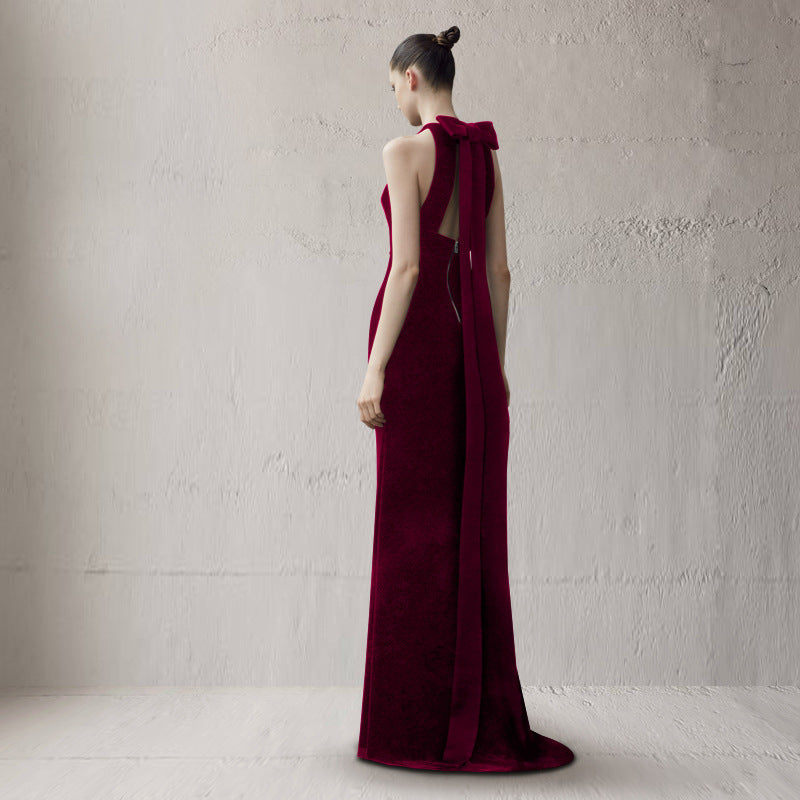 Formal evening dress for a banquet
