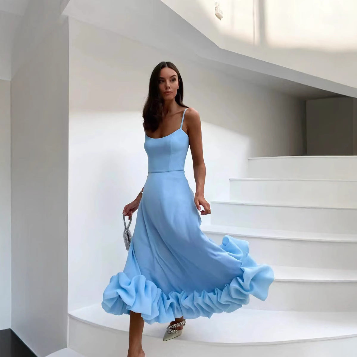 Women's A-line dress with A large halter strap and three-dimensional flowers