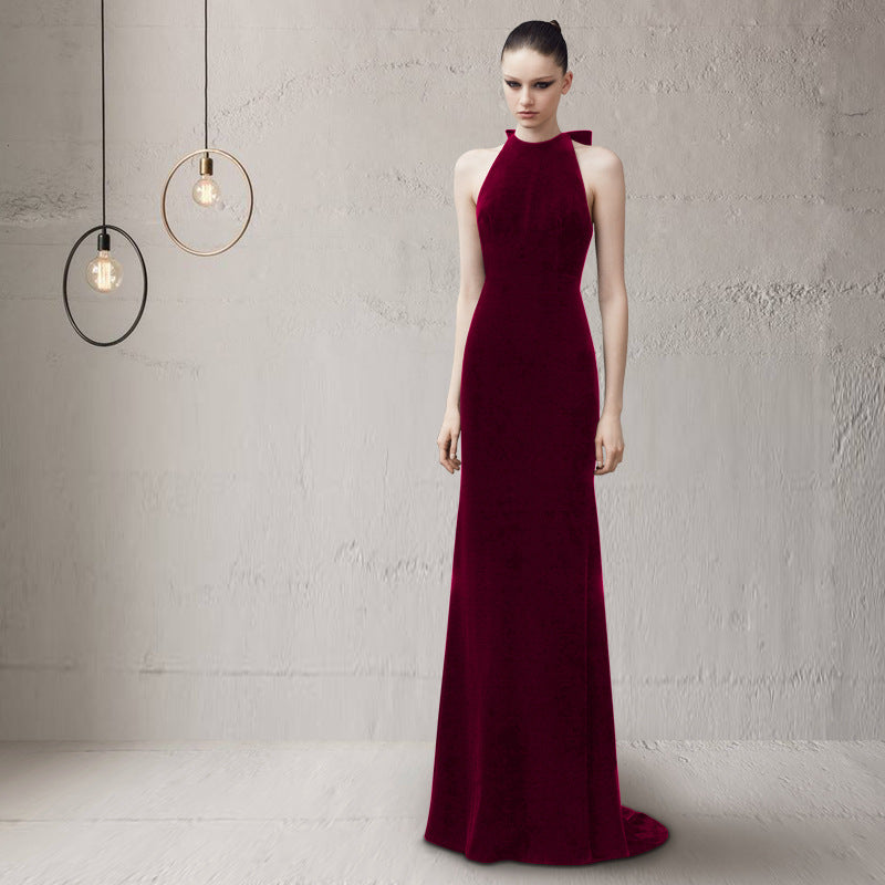 Formal evening dress for a banquet