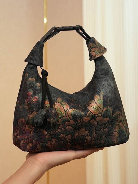 The Xiangyunsha Crescent Bag