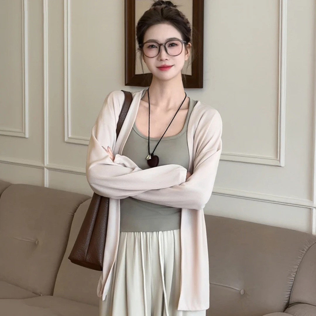 Long-sleeved knitted sweater for sun protection in summer